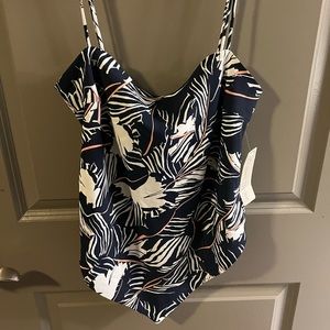 Lizard thicket- tie back bandana top with straps- with tag/never worn